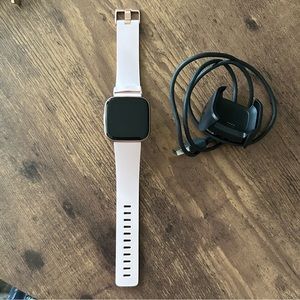 Fitbit Versa 2 SmartWatch